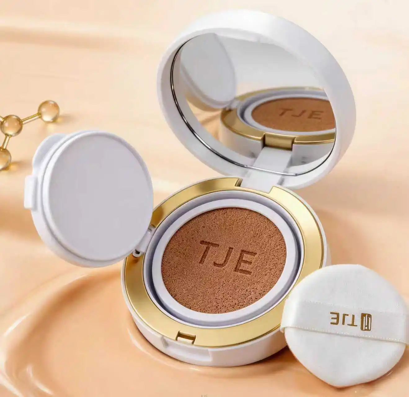Small-batch Customizable Mineral Moisturizing Lightening Seat Cushion BB Cream SPF50+PA+++ Long-lasting Concealer Powder for All