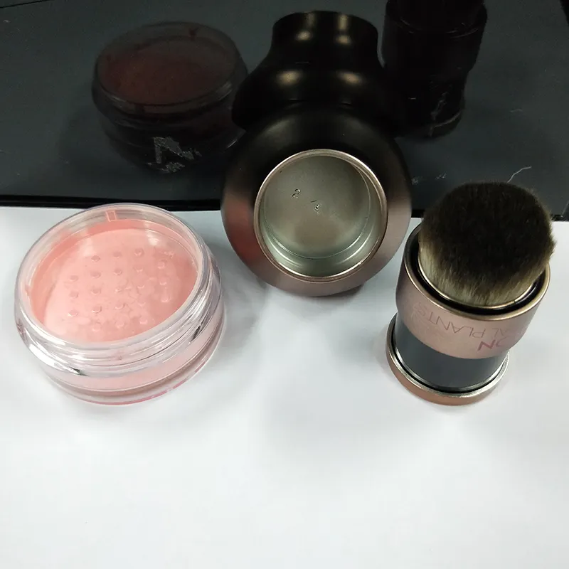 Factory Wholesale Chemical-Based Waterproof Oil Control Blusher for Face Cheek Makeup Fair Skin Loose Powder Pink