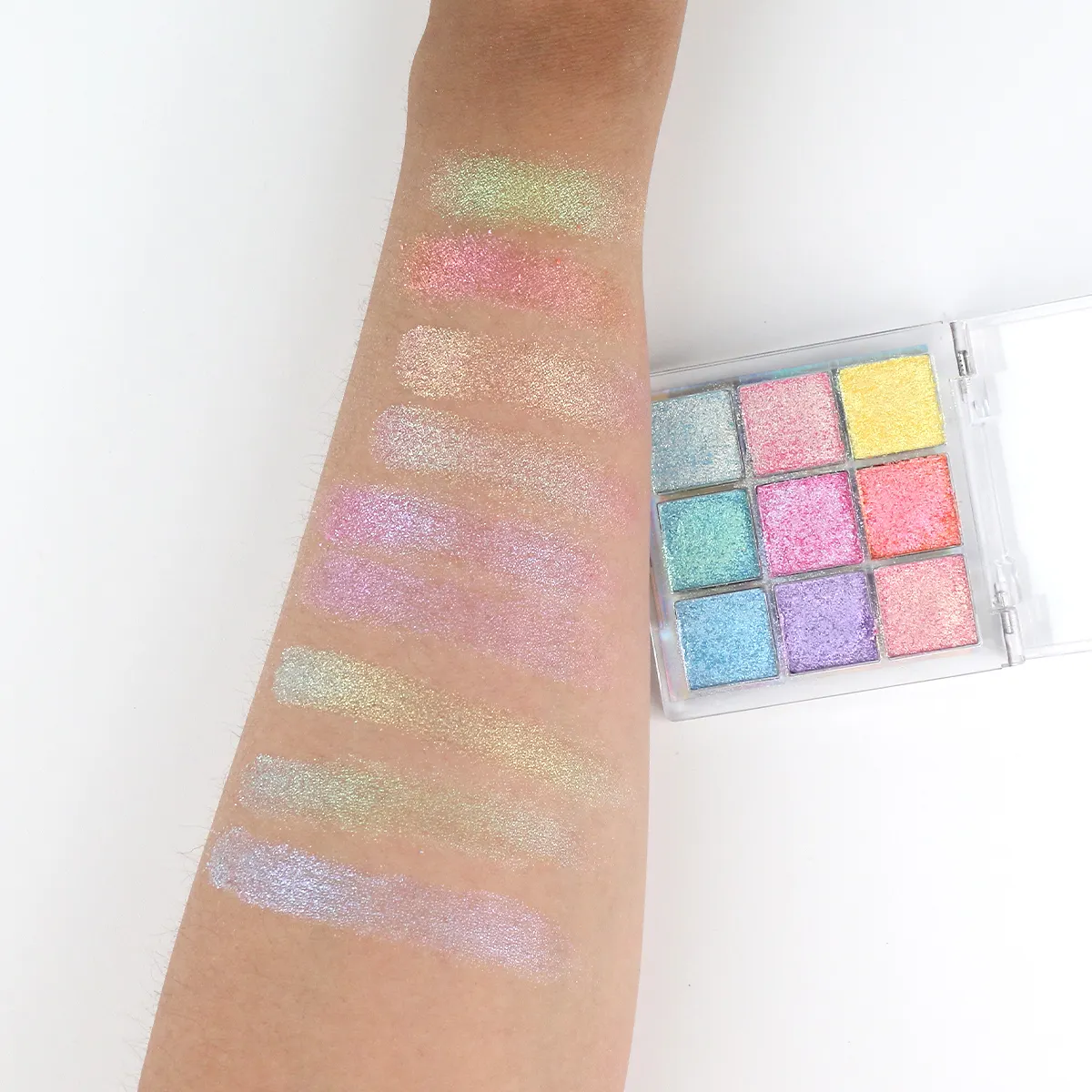 High Pigment Private Label Pressed Holographic Eyeshadow Palette Multichrome Duochrome Metallic Finish Powder for Dark Skin