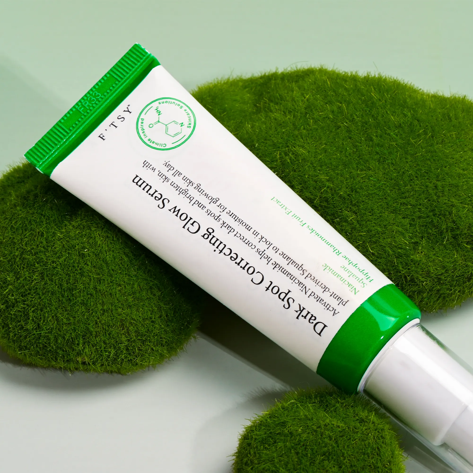 Wholesale Custom Natural Korean Brightening Improve Uneven Skin Tone Hydrating Dark Spot Correcting Glow Serum