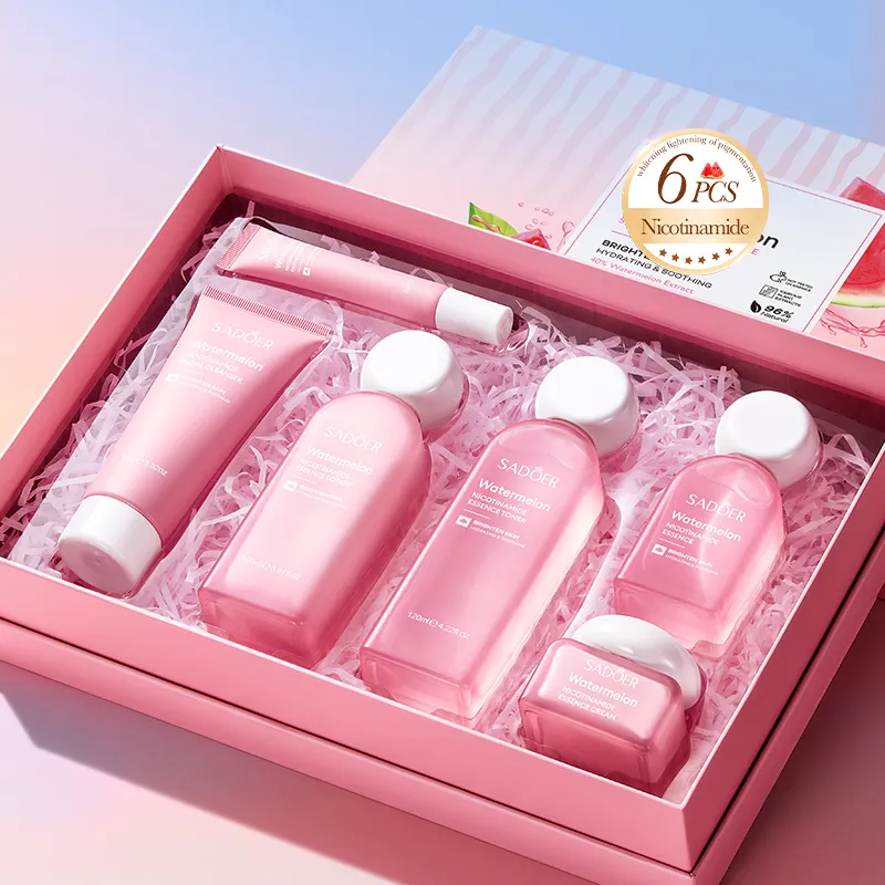 Hot Sale OEM SADOER Natural Vitamin C Watermelon Glow Toner Facial Kit Wholesale Hydrating Soothing Moisturizing Skin Care Set